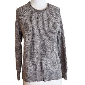 Ellen Tracy knit sweater. 